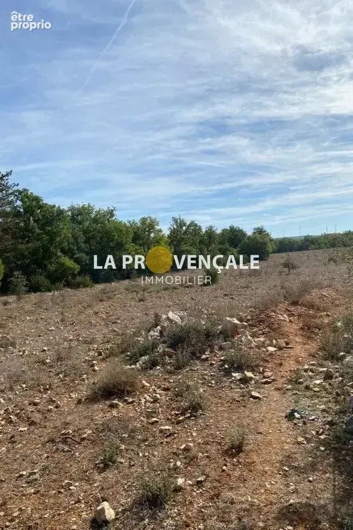 Photo Terrain à Rians au prix de 294 000€
