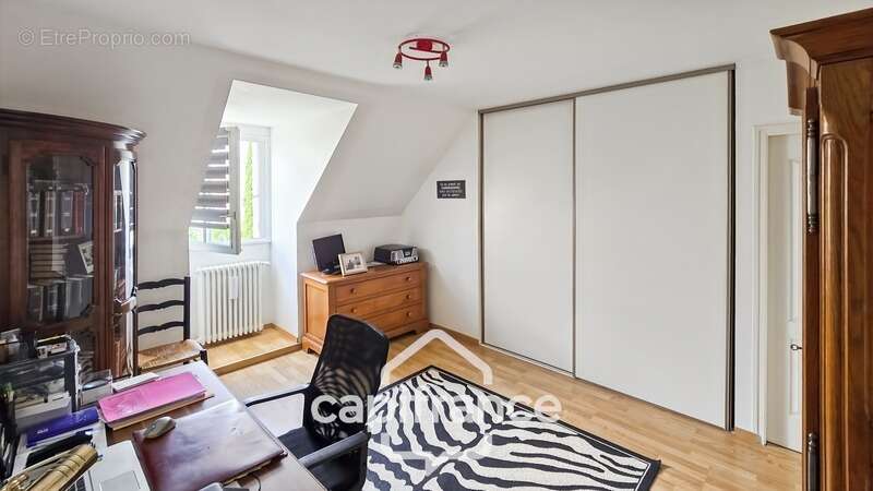 Maison à vendre 6 pièces CHALON SUR SAONE (71) - photo 9