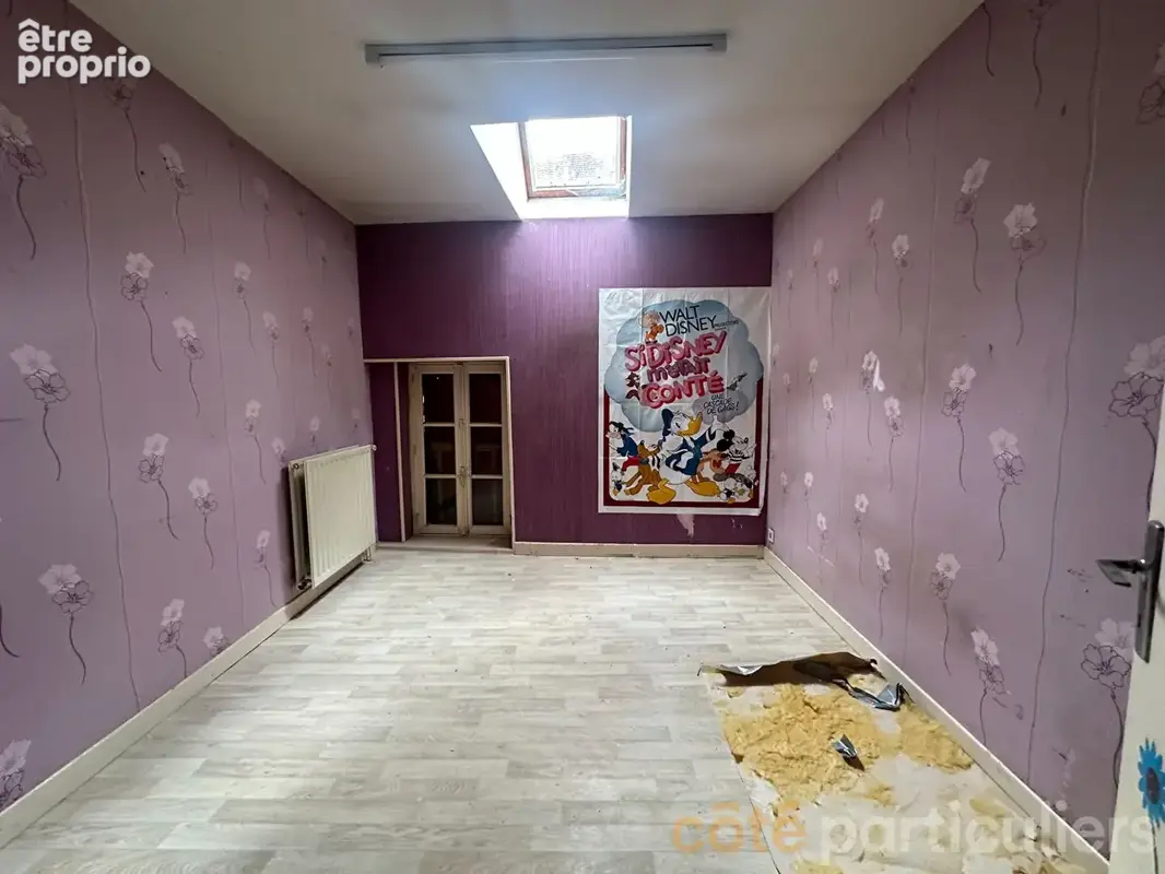 Maison avec grange  à ST AMAND MONTROND - photo 6