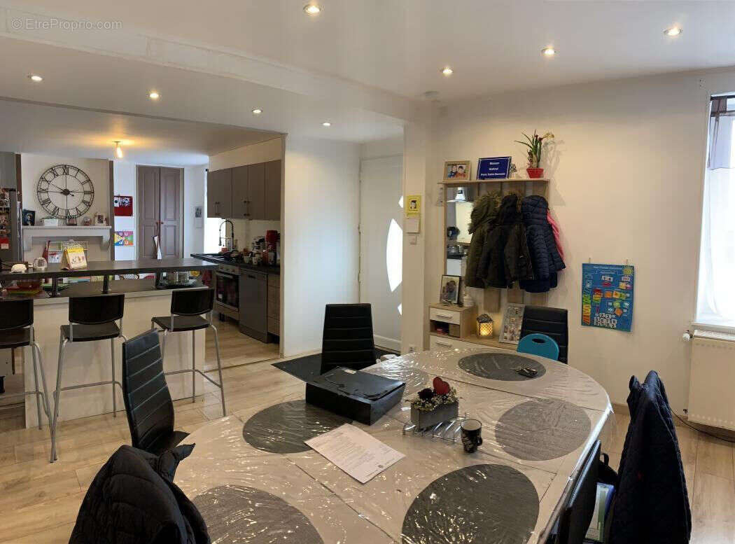 Photo 2 - Maison à GUEUGNON