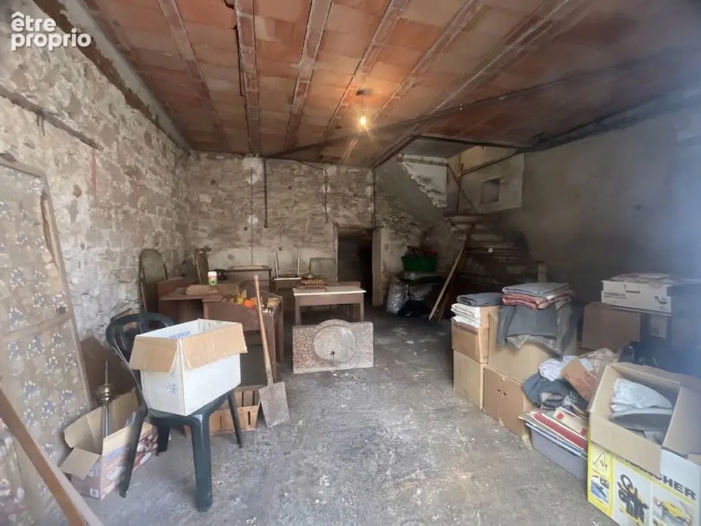 SIGEAN Maison de ville  6 pièces à rénover, cave, garage, grenier - photo 11