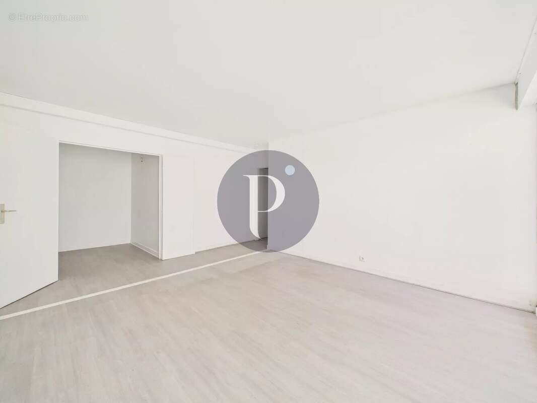 Appartement à VERRIERES-LE-BUISSON