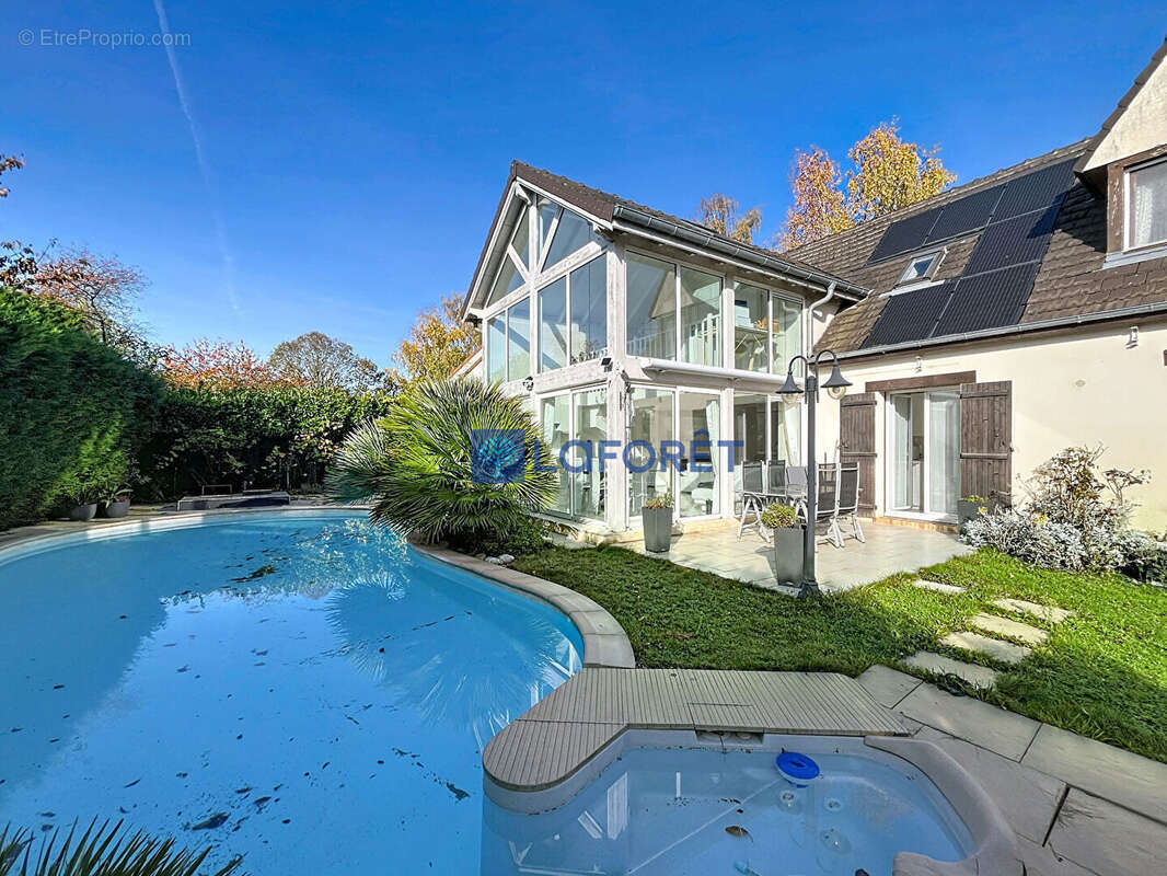 Maison à SAINT-GERMAIN-LES-CORBEIL