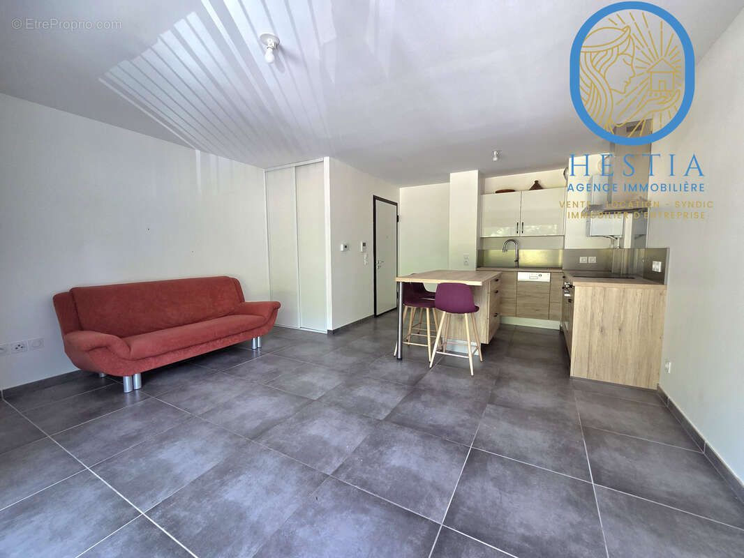 Voreppe, appartement 2p dernier etage - photo 4