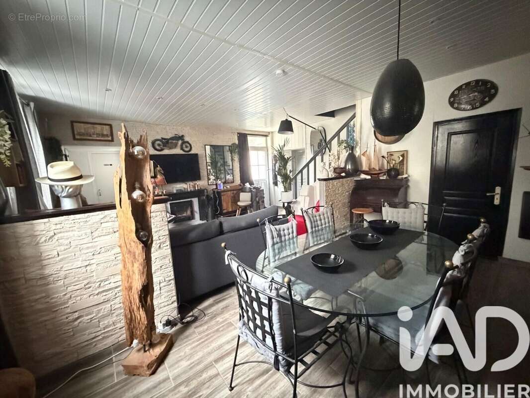 Photo 6 - Maison à FONTENAY-LE-VICOMTE