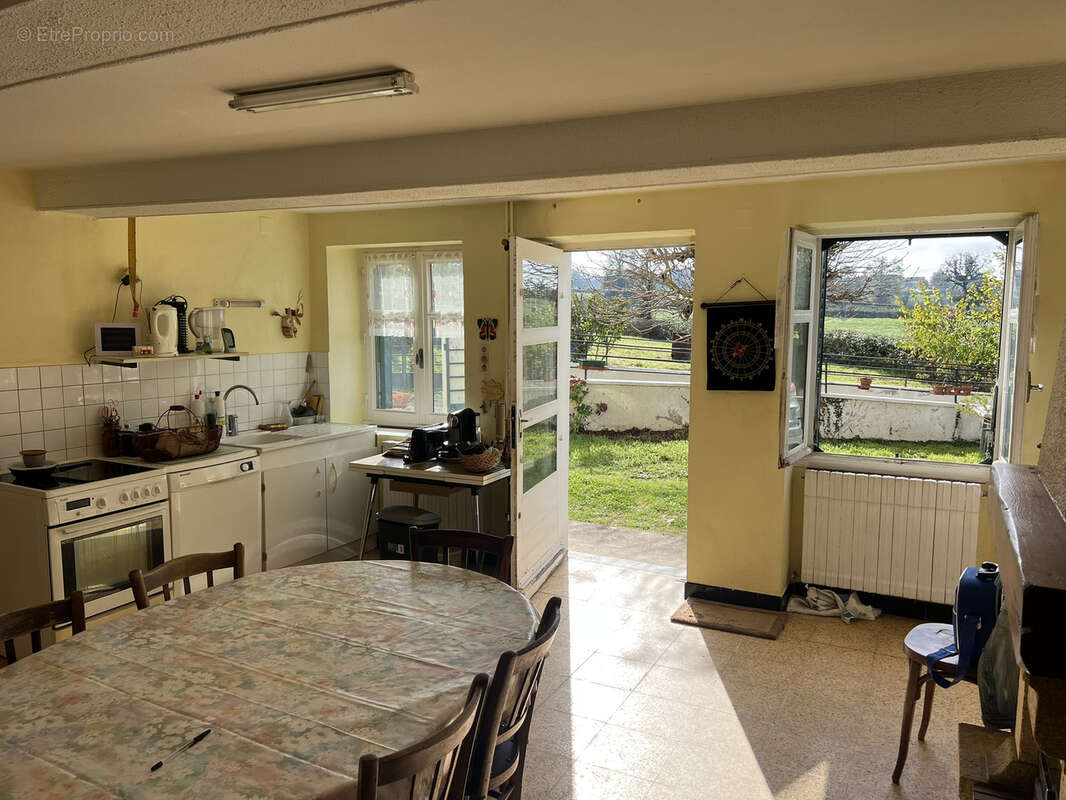 Maison à COLOMBIER-EN-BRIONNAIS