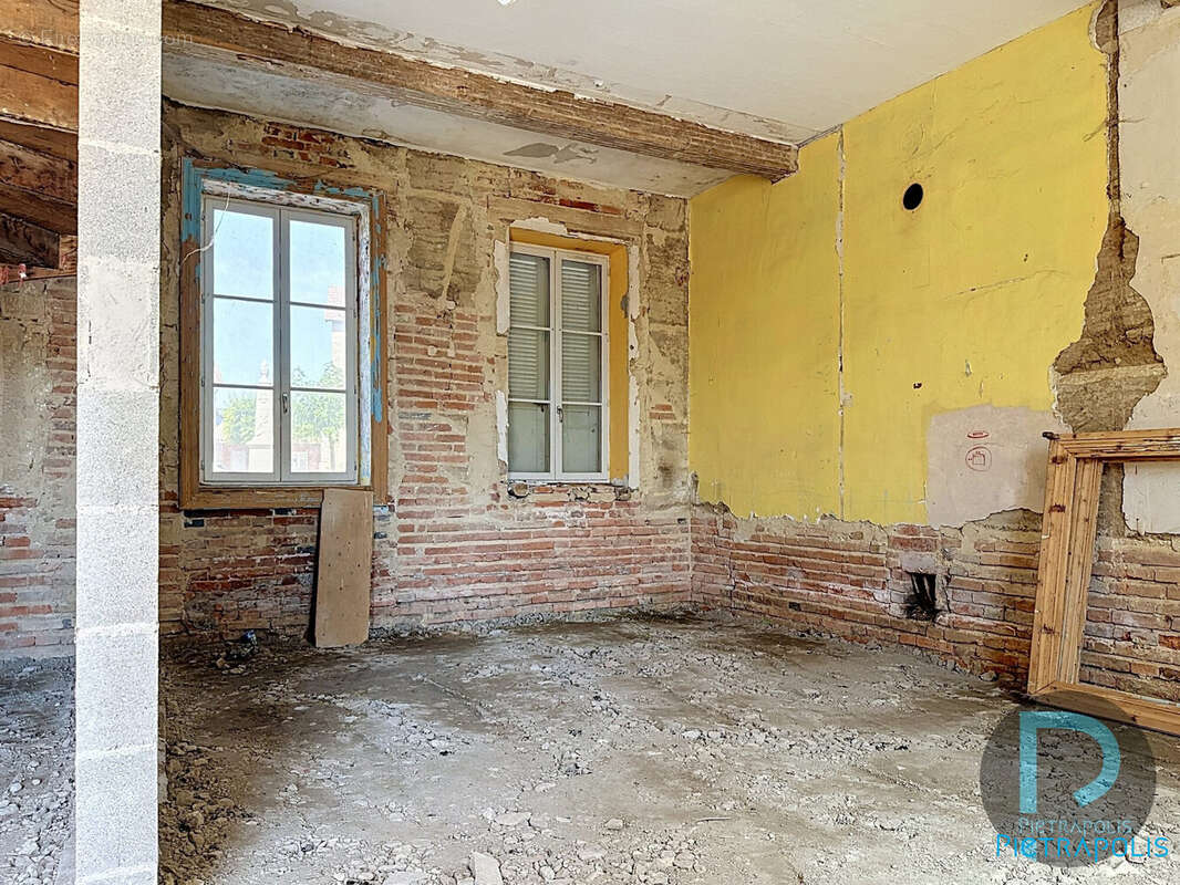 Maison 180 m² à Sulignat  - photo 8