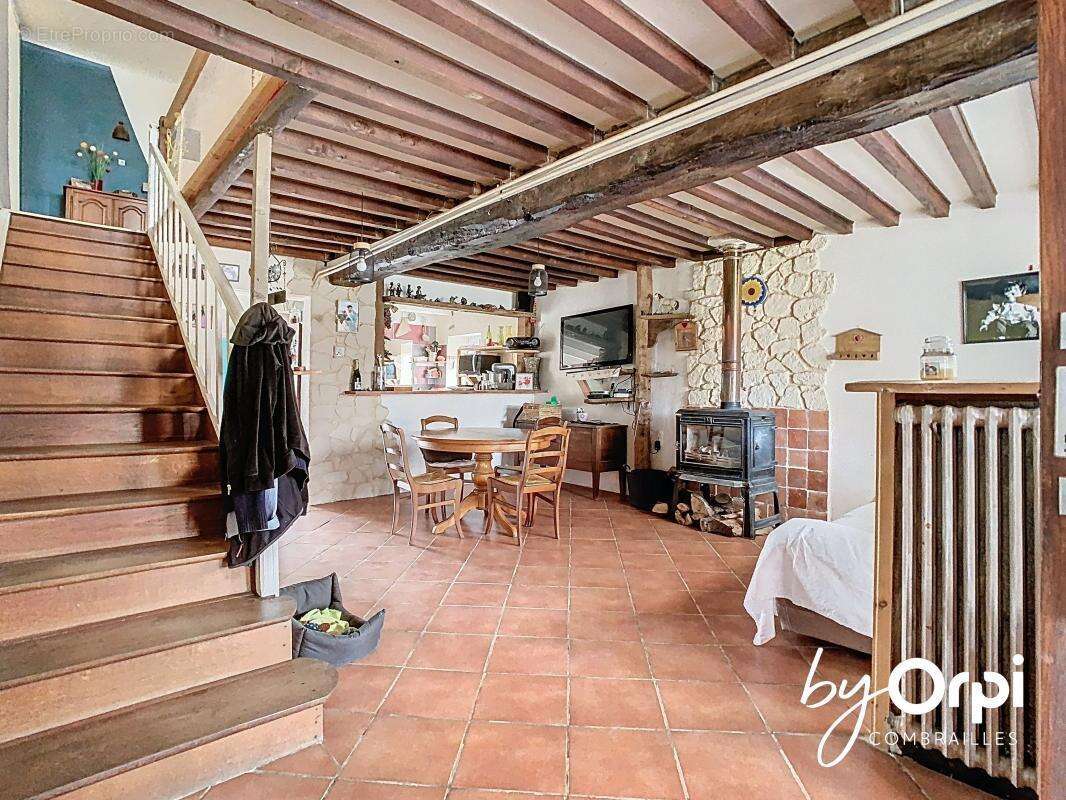 Maison à CHATEAU-SUR-CHER