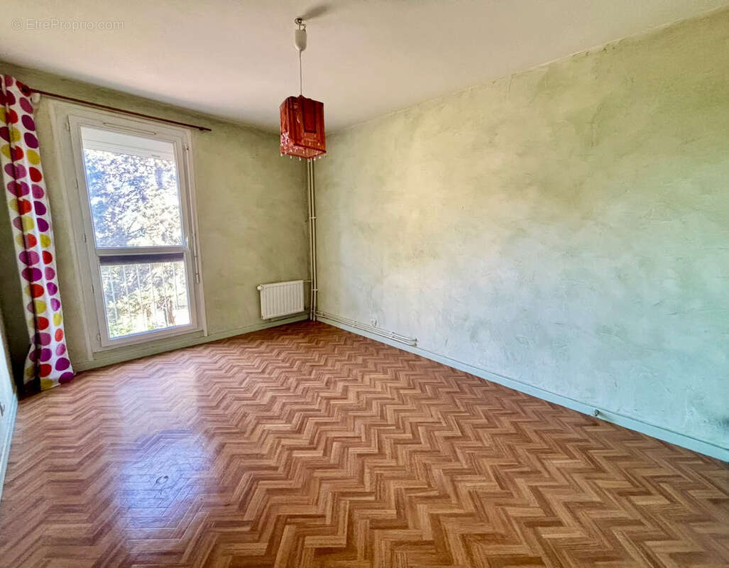 Appartement à SAINT-FONS