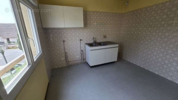 Appartement à SAINT-LAURENT-NOUAN
