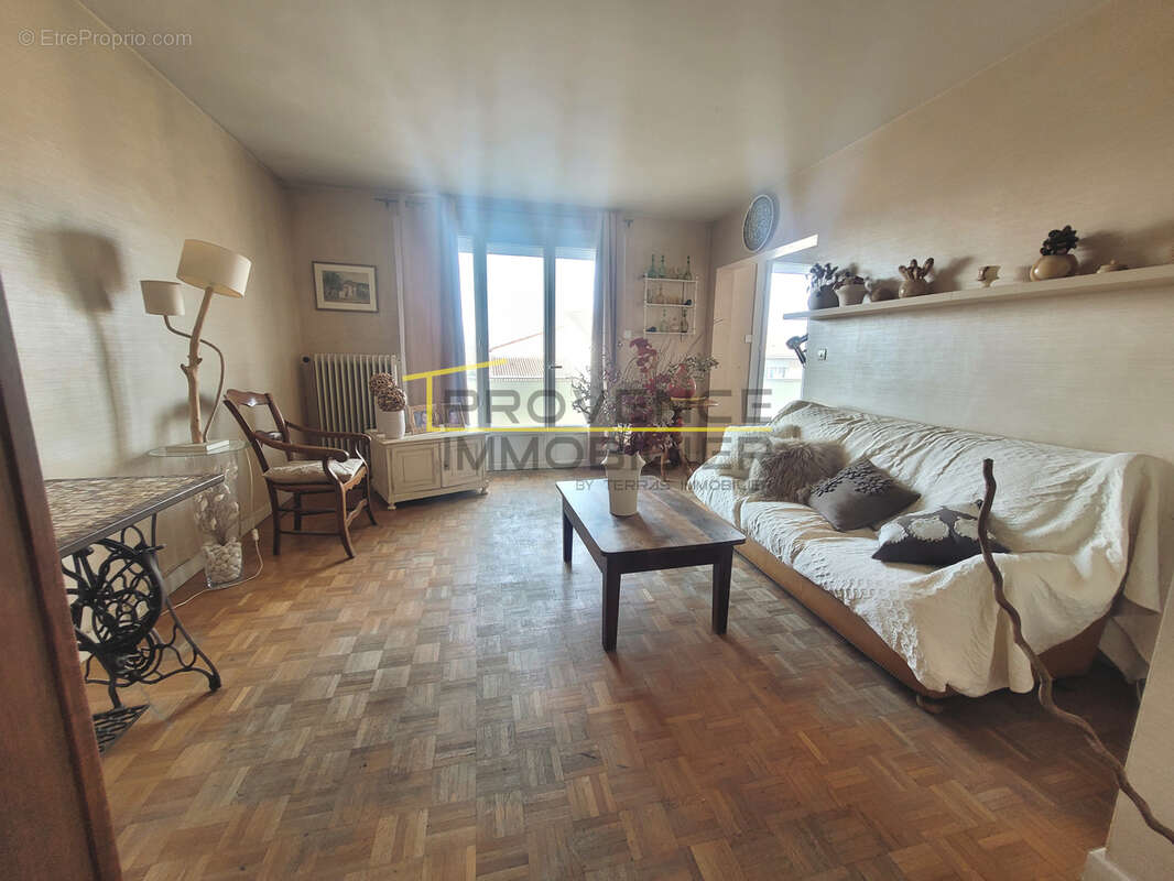 Appartement à MONTELIMAR