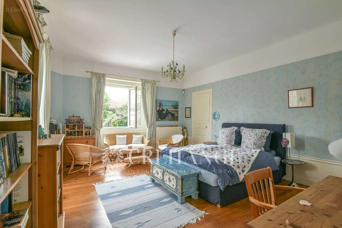 Maison à LE VESINET