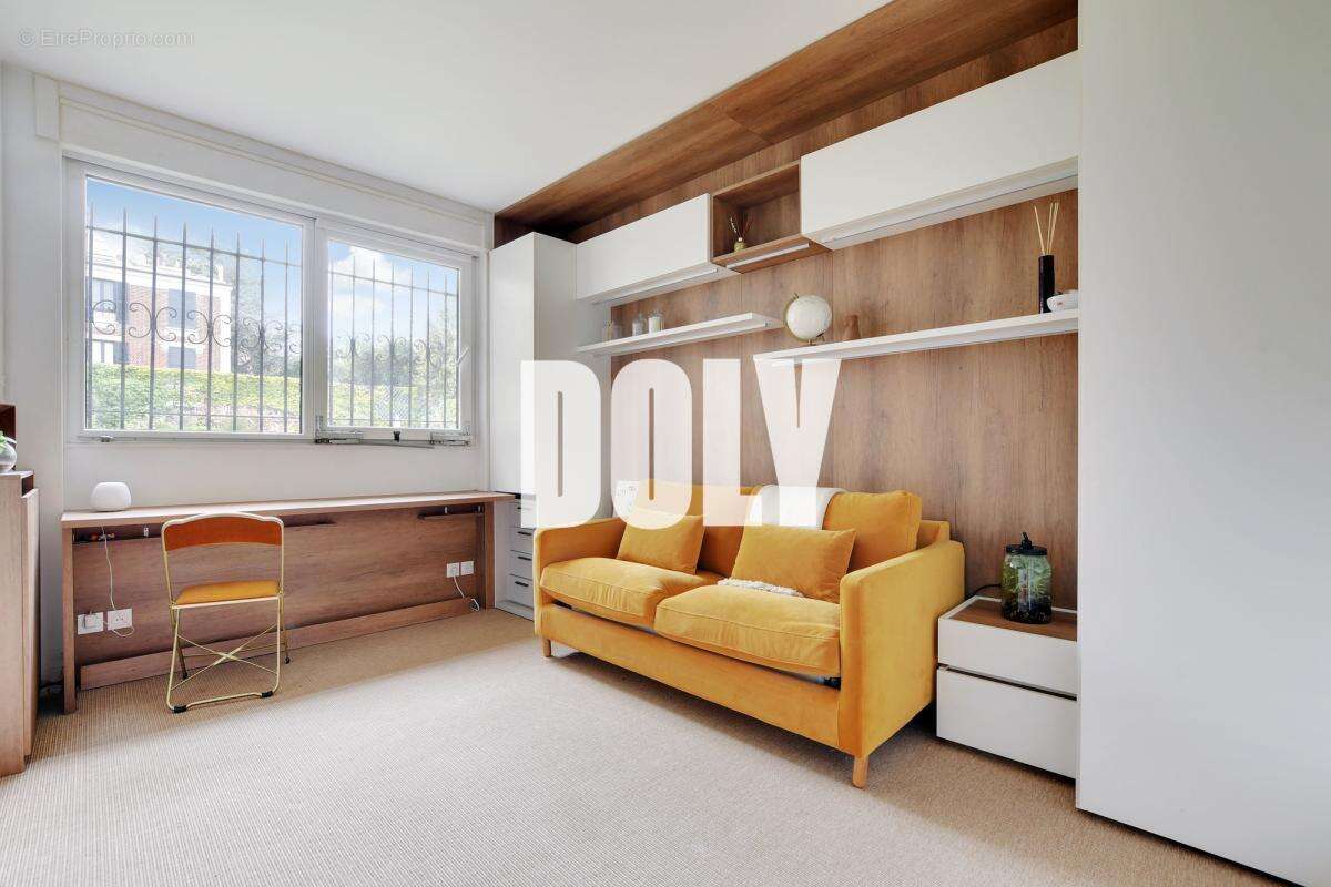 Appartement à NEUILLY-SUR-SEINE