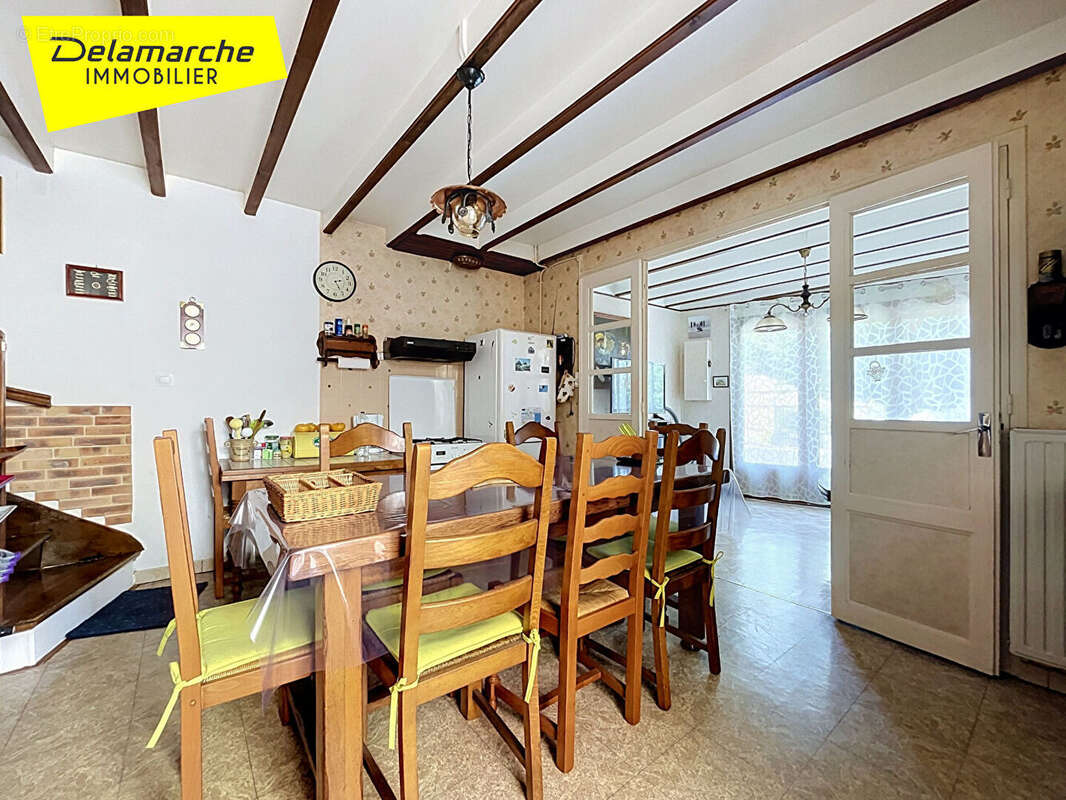 A VENDRE : Maison à proximité du centre bourg de Gavray - photo 3