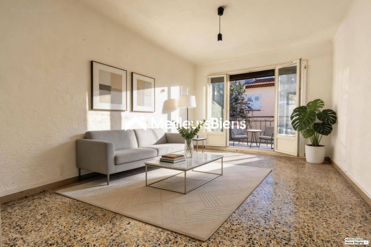 Appartement à FREJUS