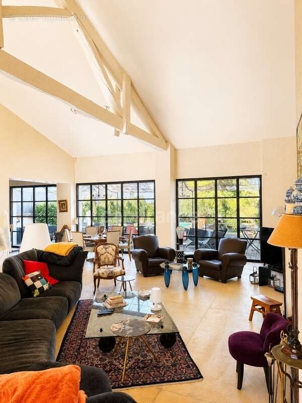 BAISSE DE PRIX – Demeure de charme avec appartement indépendant et piscine RIEUMES (31) - photo 2
