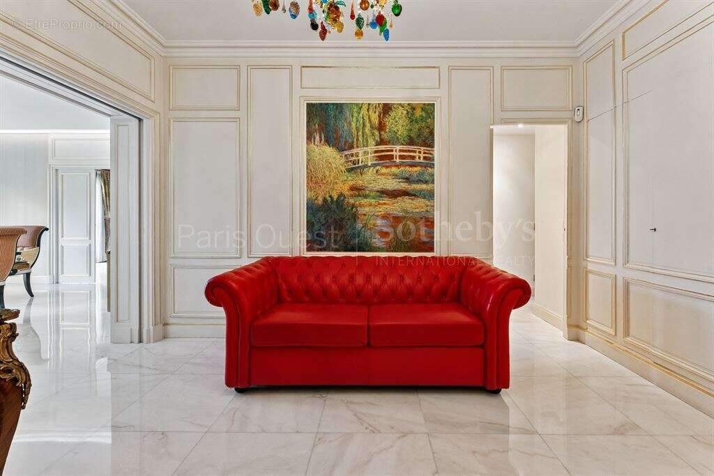 Appartement à PARIS-8E
