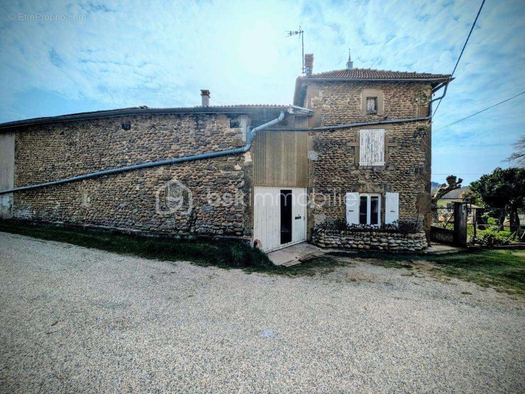 Maison à CHATEAUNEUF-DE-GALAURE