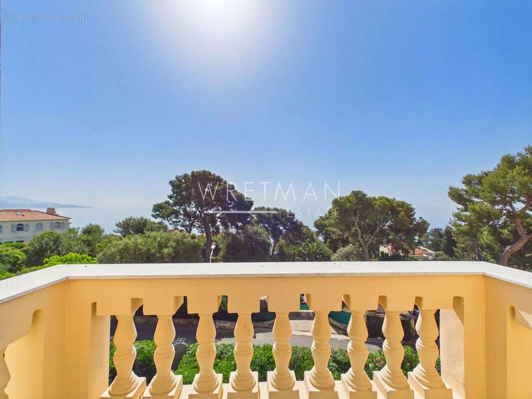 Appartement à ROQUEBRUNE-CAP-MARTIN