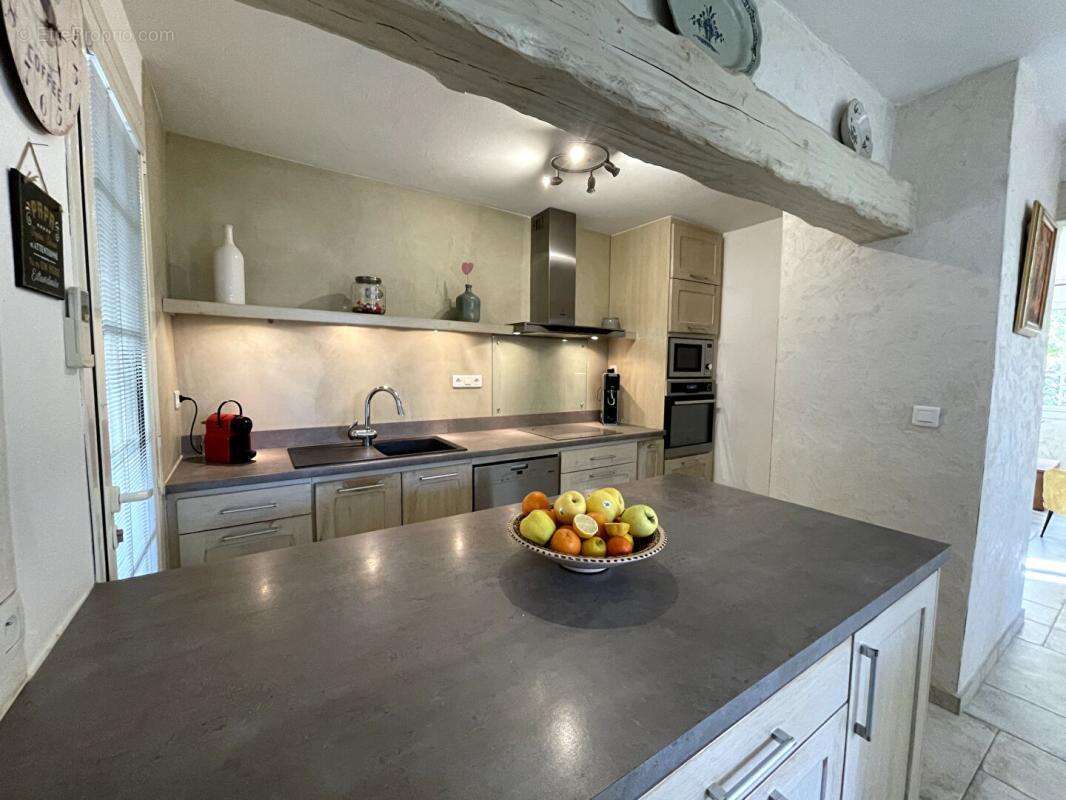 Maison à SAINT-SATURNIN-LES-APT