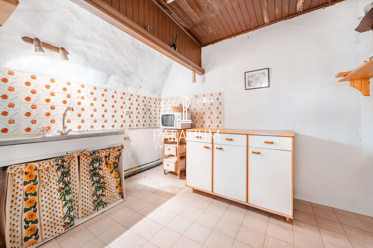 Appartement à GREOUX-LES-BAINS
