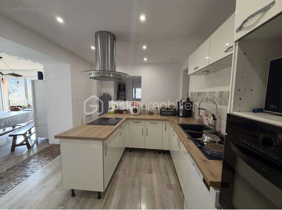 Maison à SAINT-MARTIN-DE-VALGALGUES