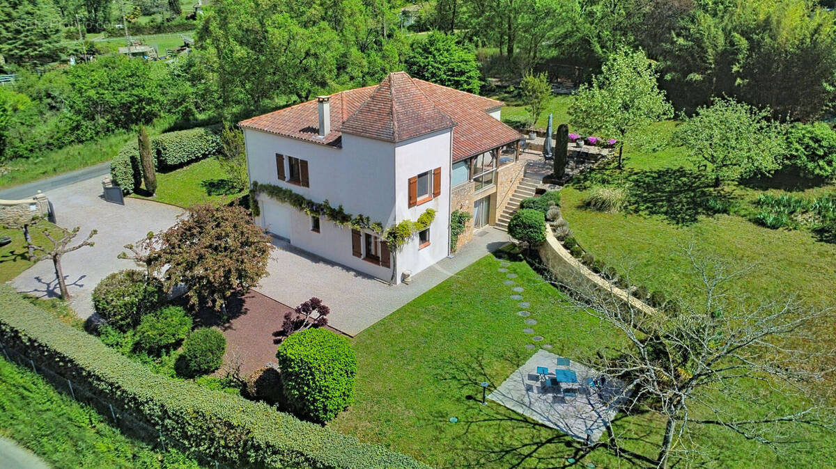Maison à PRAYSSAC