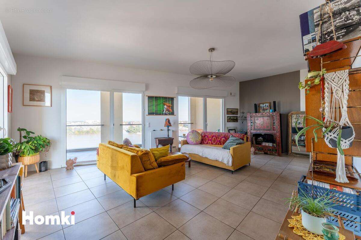 Appartement à BORDEAUX