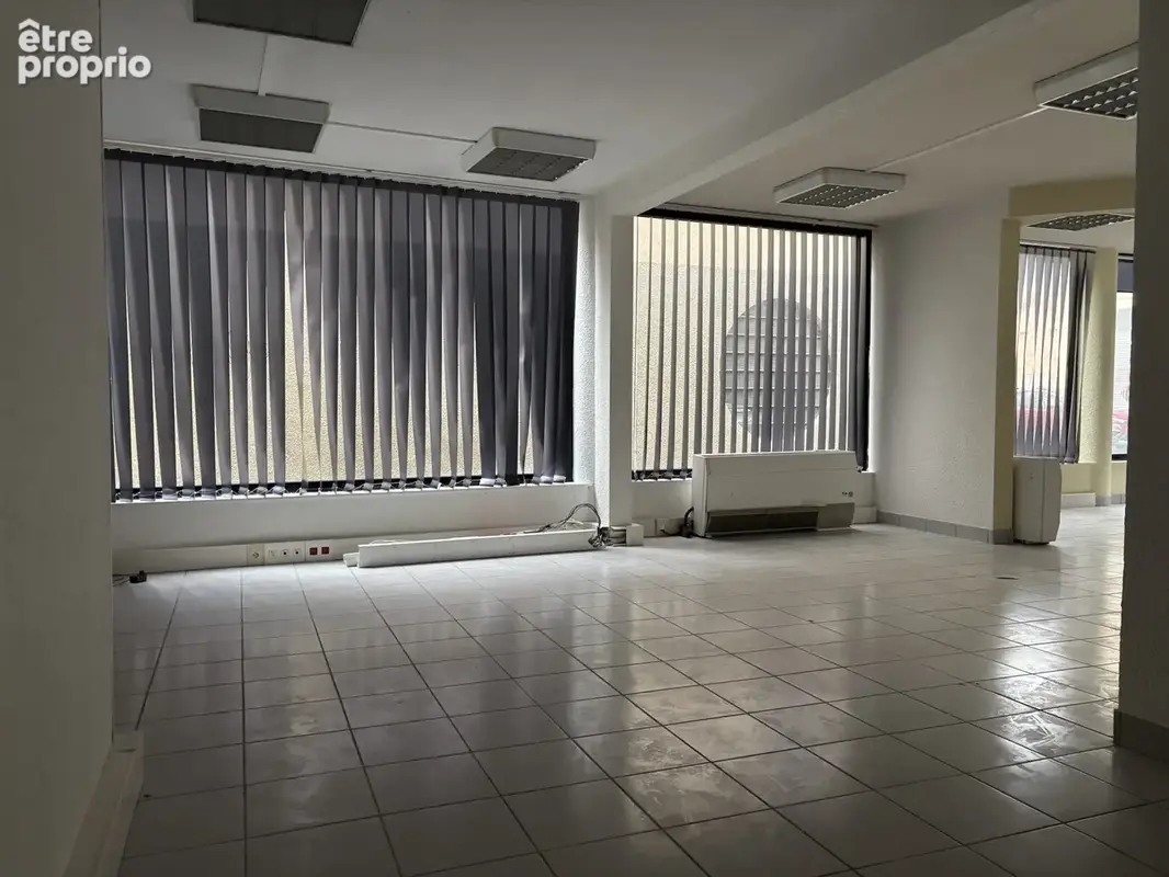 Commerce 74 m² à vendre à Romans-Sur-Isere (26100) - photo 6