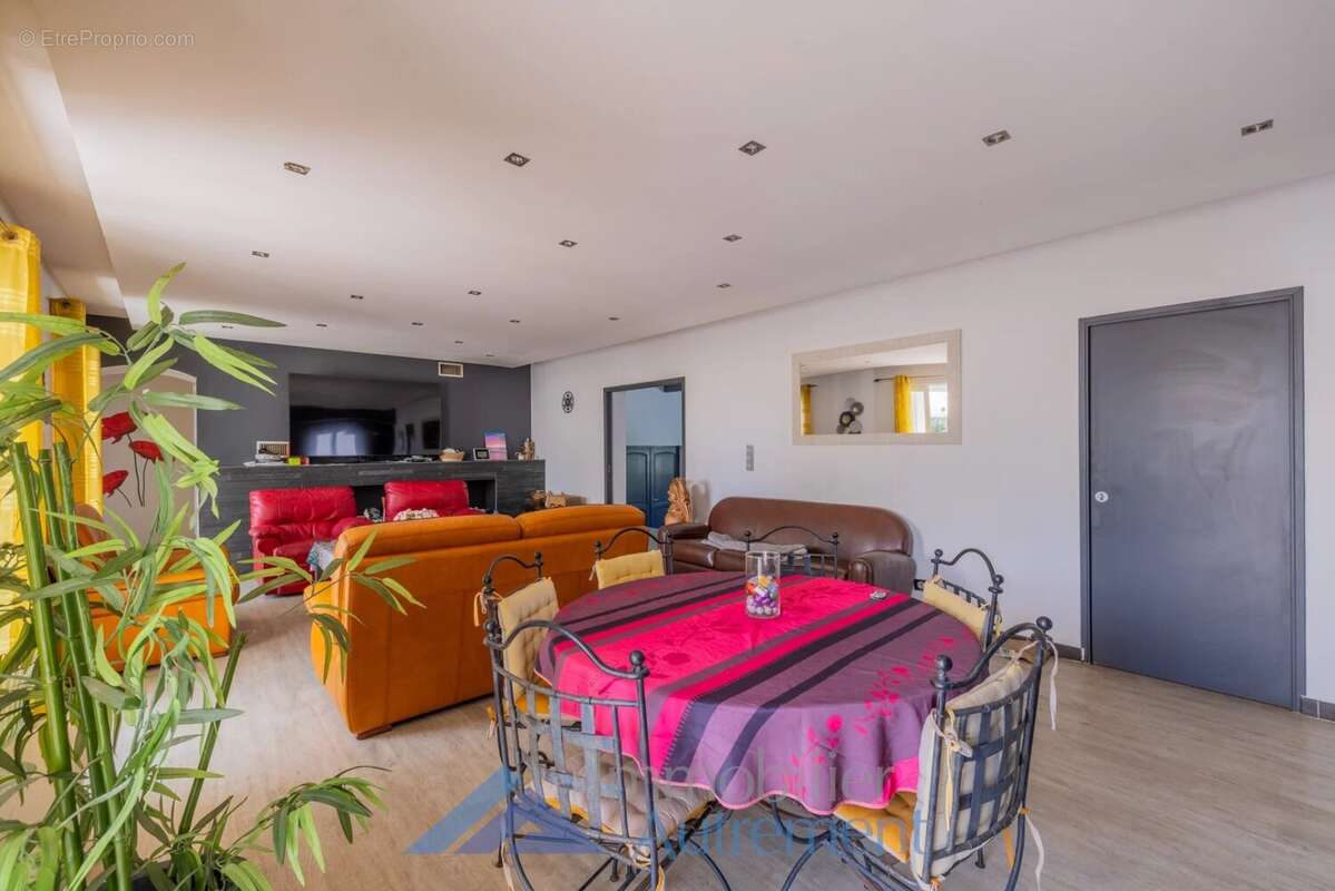 Maison à CARRY-LE-ROUET