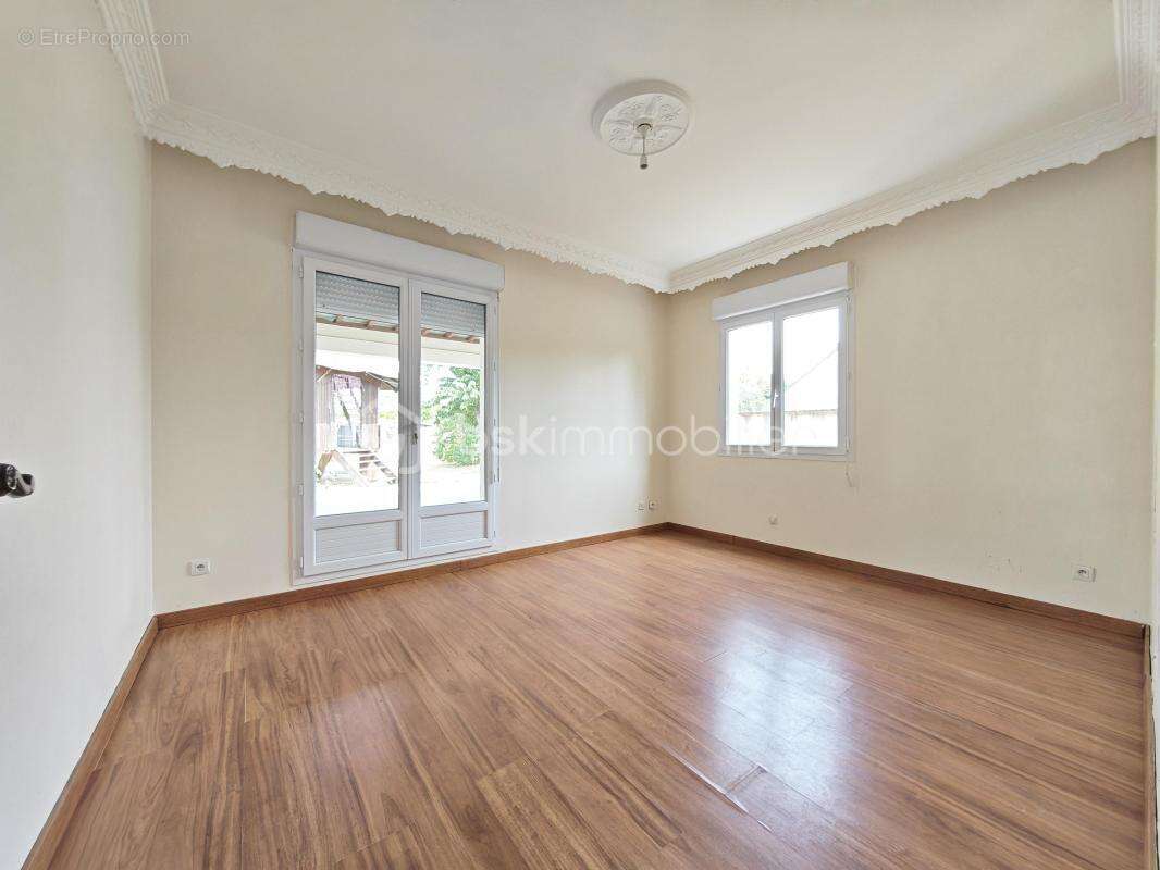 Grande maison, petit prix - photo 9