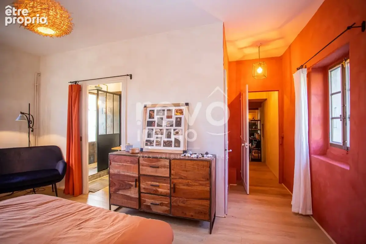 Mas de village de charme rénové avec goût ! - photo 14