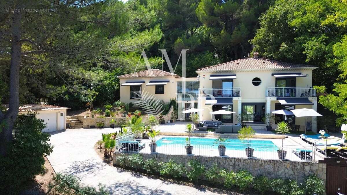 Exclusivite contemporaine 6 chambres vue mer proche commerces - photo 7