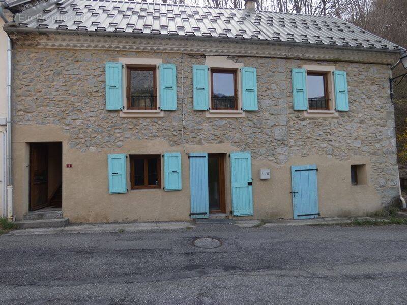 Maison à SAINT-DISDIER