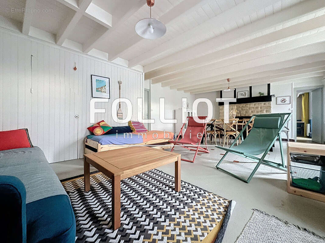 Maison à LES MOITIERS-D'ALLONNE