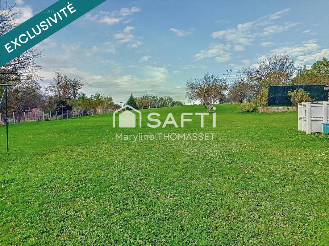 Photo 1 - Terrain à MOYE