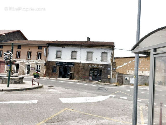 Commerce à SAINT-SAVIN