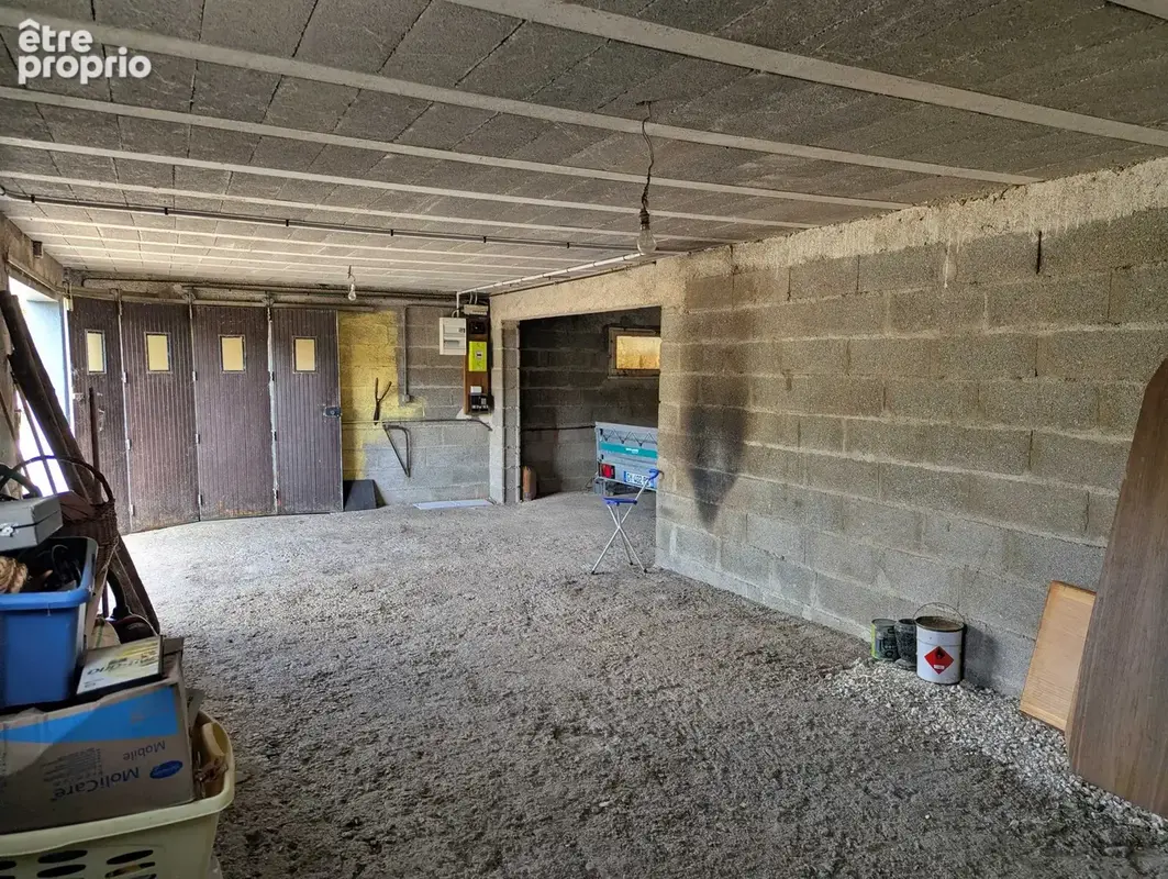 sous-sol avec garage