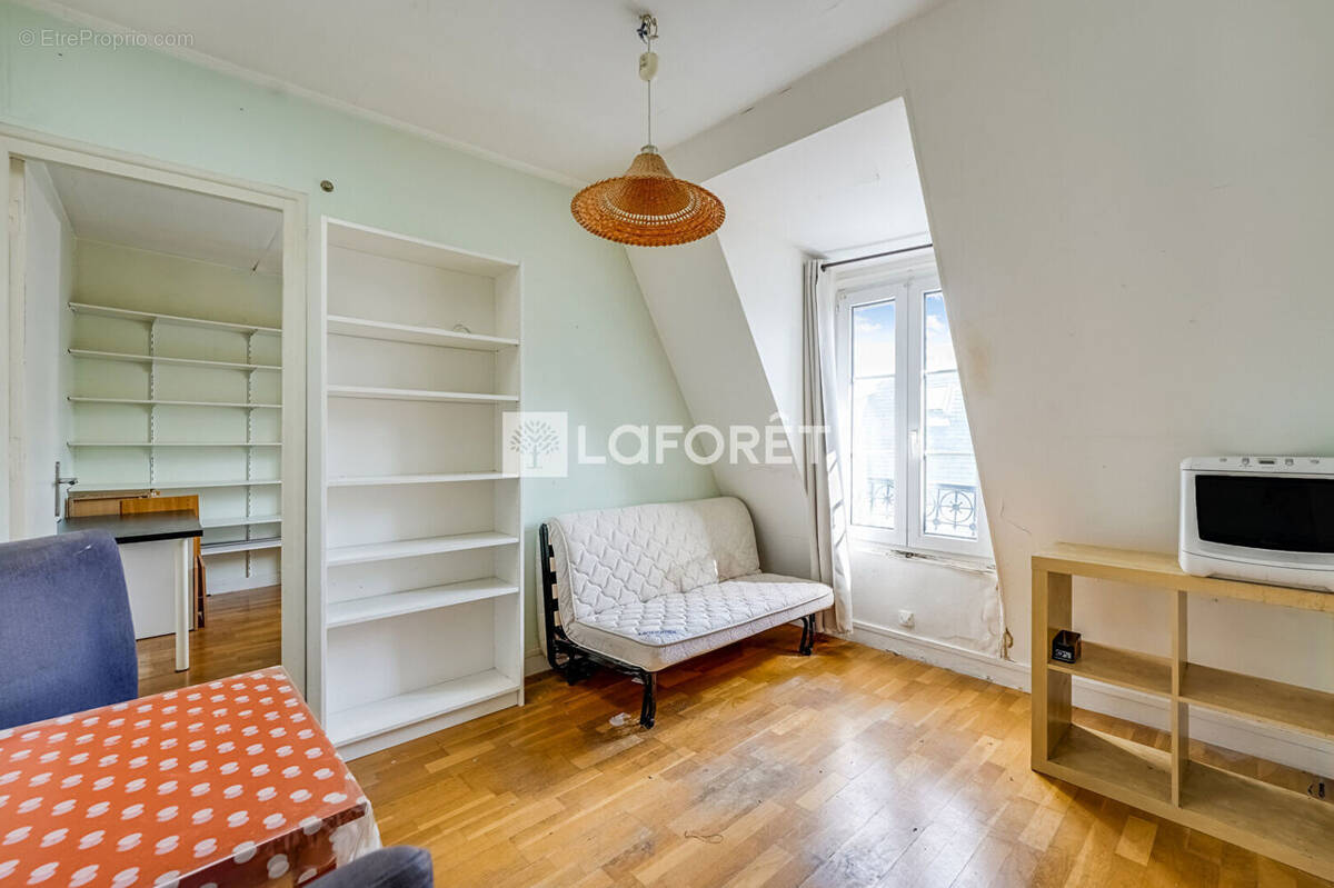 Appartement à PARIS-7E