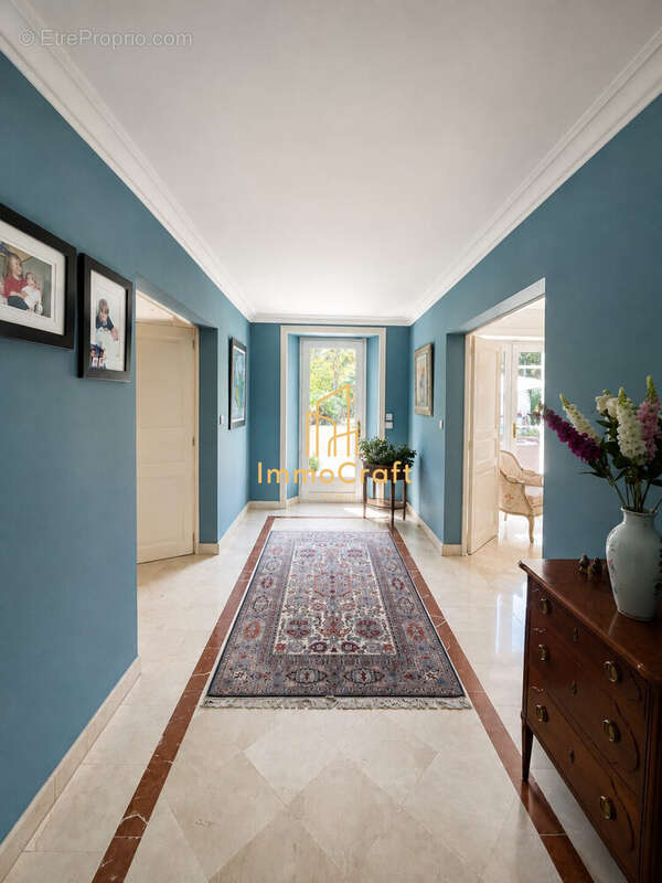 Maison 544 m² à La Rochelle  - photo 7