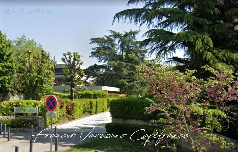 Appartement à NOISY-LE-ROI