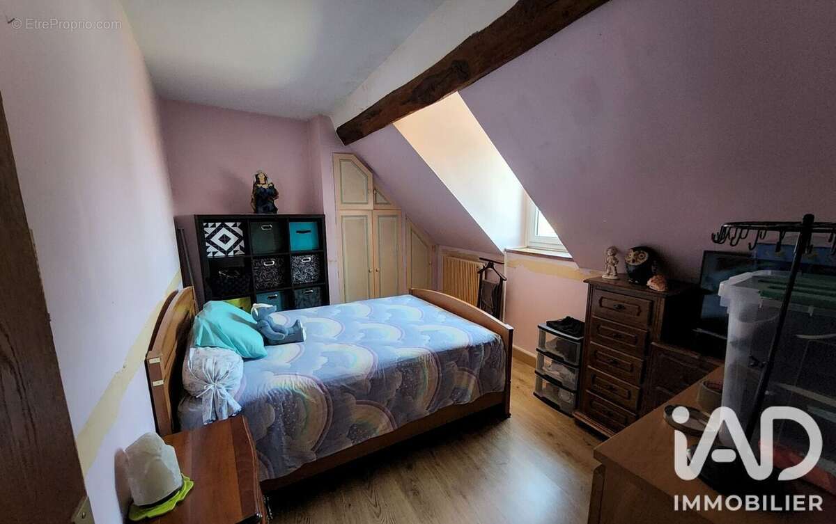 Maison 135 m² à Concriers  - photo 8