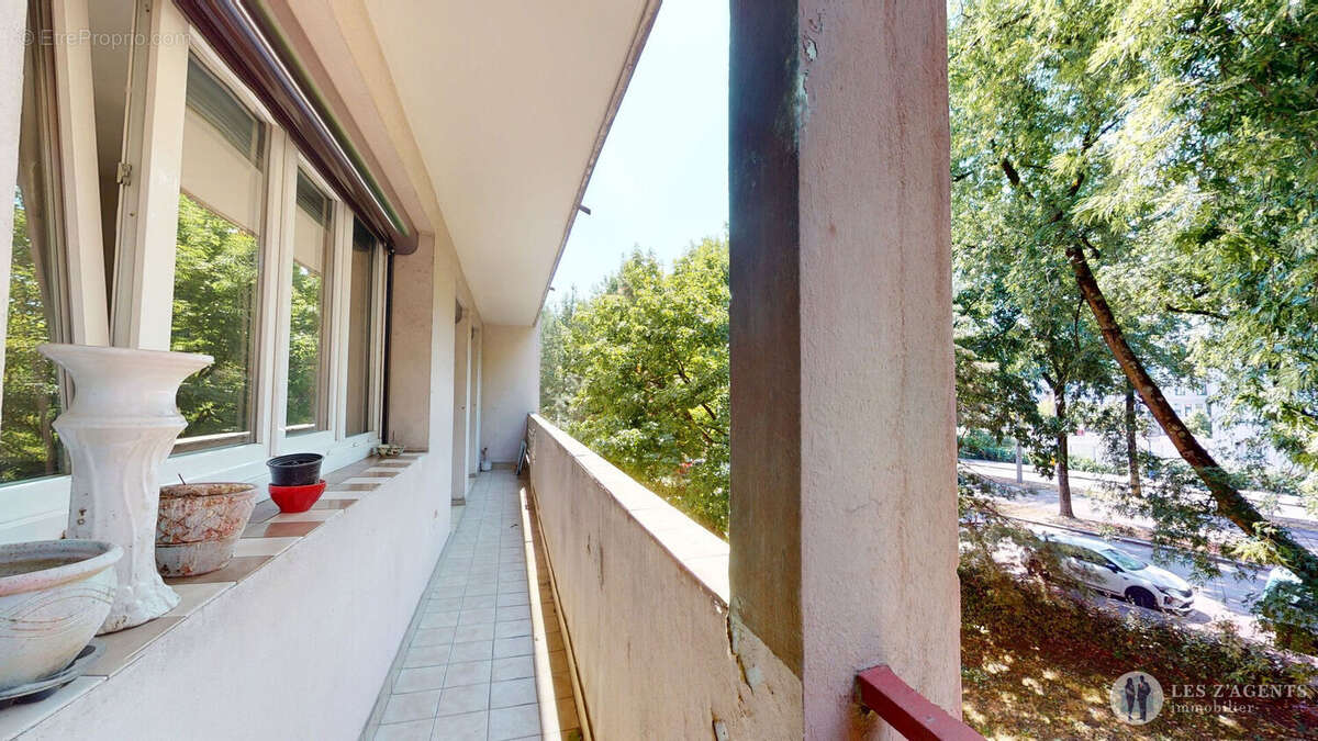 Appartement T5 avec balcon et cellier ? Emplacement recherché à Saint-Martin-d'Hères - photo 11
