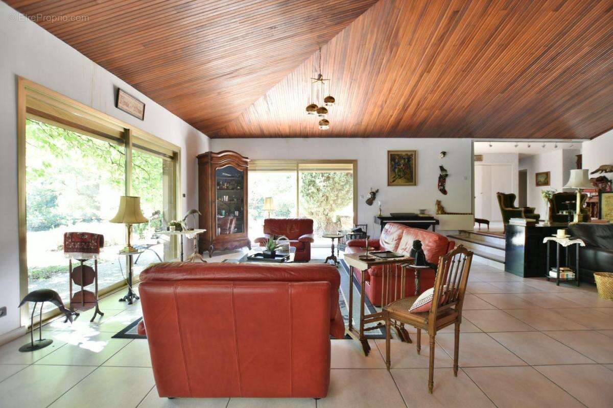 Maison à TREMENTINES