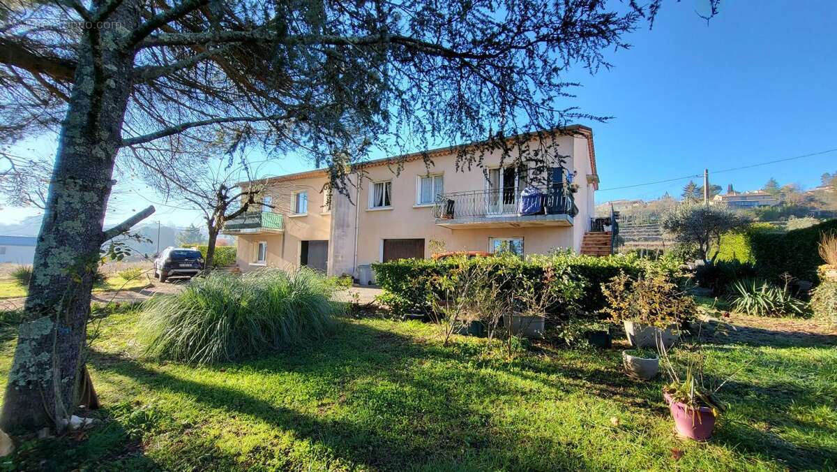 Appartement à JOYEUSE