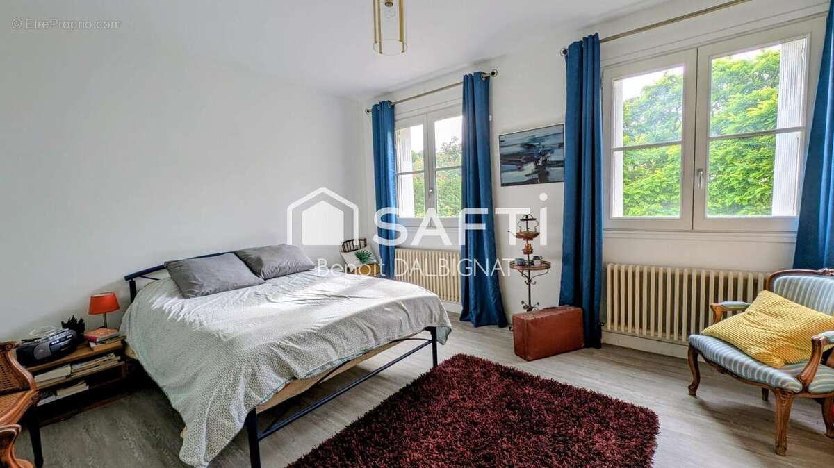Maison 275 m² à Chinon  - photo 8
