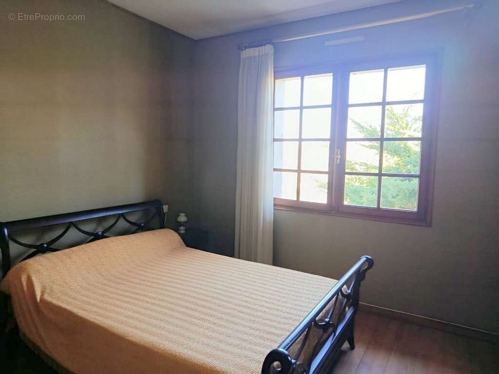 Maison à MONCLAR-DE-QUERCY