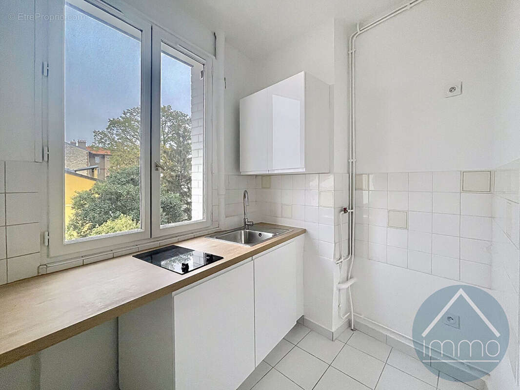 Appartement à COLOMBES