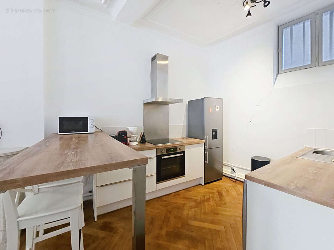 Bel appartement bourgeois 4 pièces à Avignon - photo 3