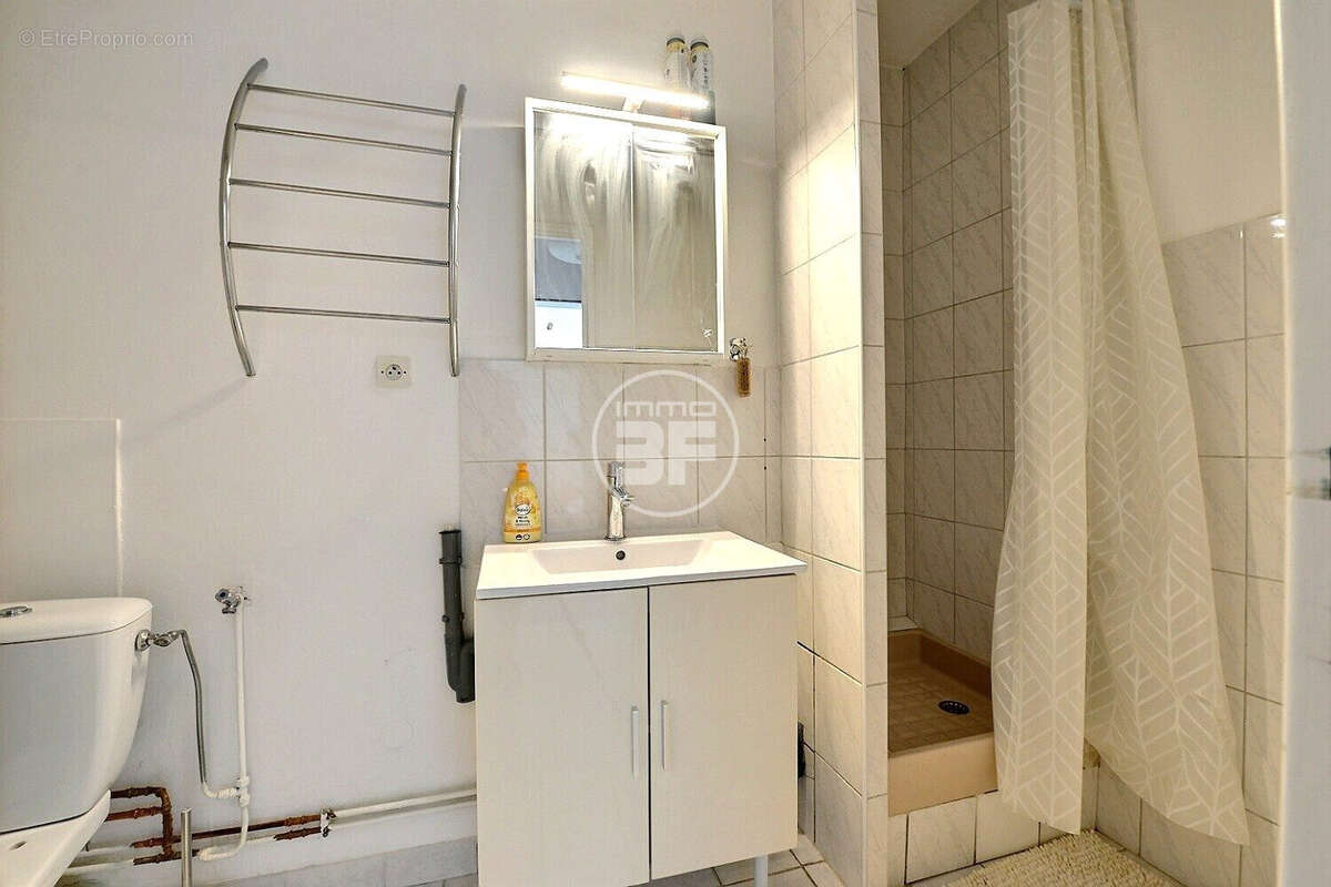 Appartement 25 m² à Saint-Louis  - photo 7